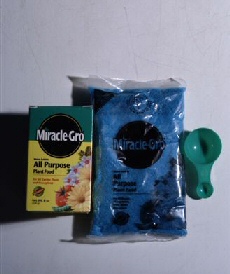 unknown Fertilizer<br>Miracle Gro Granules<br>8 oz.