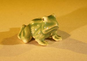 unknown Ceramic Frog Miniature Figurine