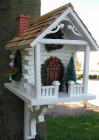 Log Cabin Birdhouse 