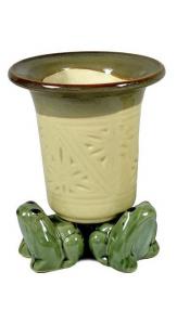 Tan Round Bamboo Pot with Three Frogs<br>4.0